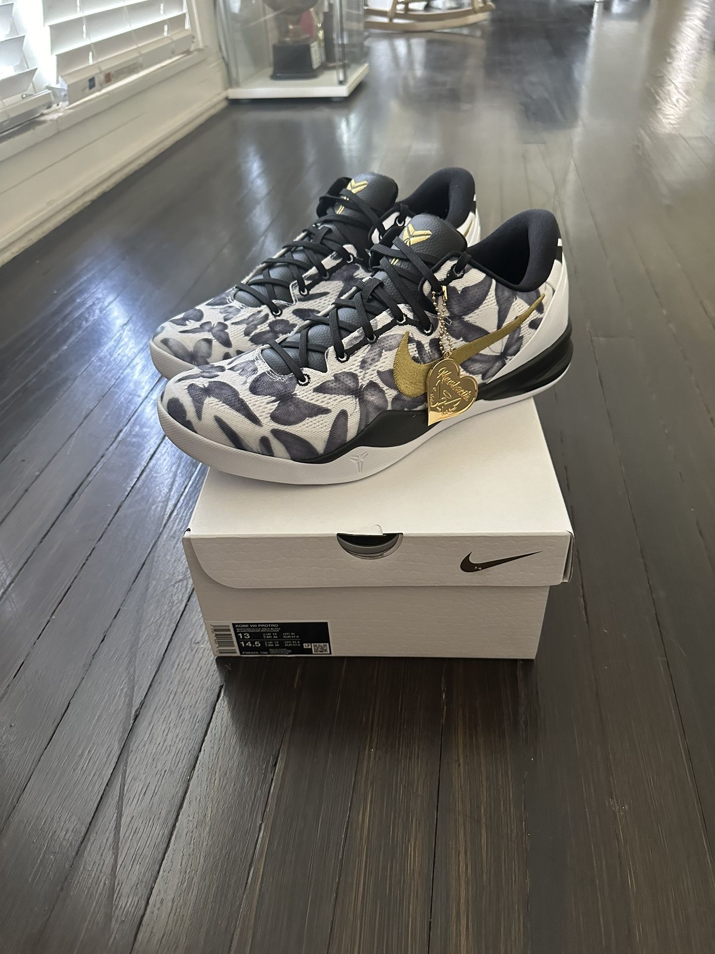 Nike Kobe 8 Protro Mambacita Size 13
