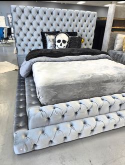 ✨️ King, Cal King, Queen Bed Frame ✨️ Furniture Sectionals, Bedrooms, Dining Avail