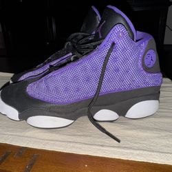 Air Jordan 13 Court Purple Retro and Air Jordan 1 Mid Size 5 Boys 