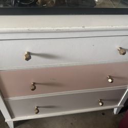 Three drawer dresser