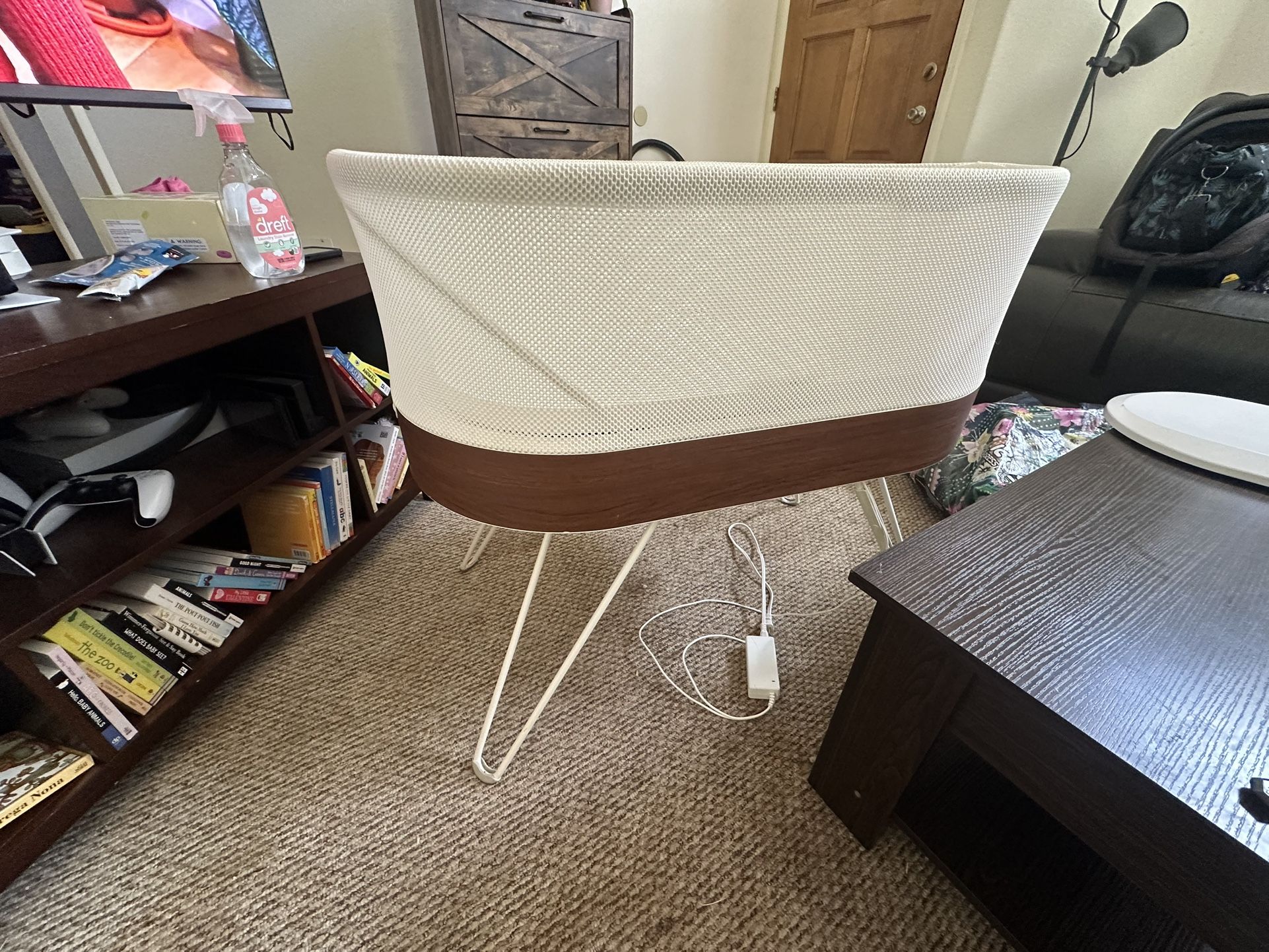 Snoo Bassinet & Misc. Bedding