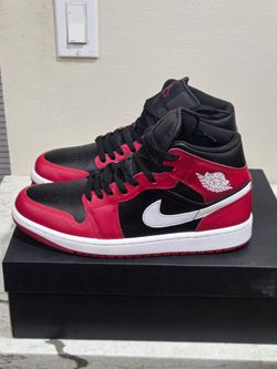 Air Jordan 1 Mid Black Red Sneakers