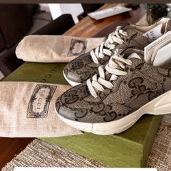 Tenía Gucci Seminuevos