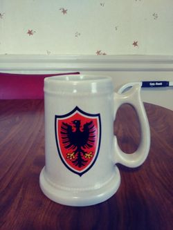 Pfaltzegraff coat of honor beer stein