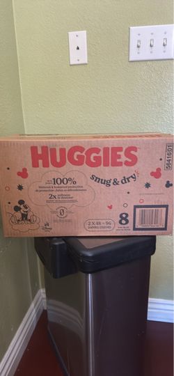 Huggies Snug & Dry Size 8 Diapers 96 Count