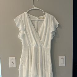 Women’s Dresses – Size Large (5 total)