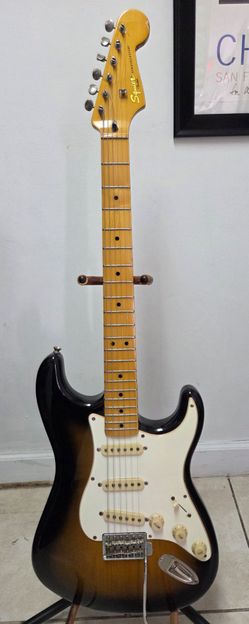 Beautiful Squier Classic Vibe ’50s Stratocaster – 2012 – SunburstBeautiful Squier Classic Vibe ’50s Stratocaster – 2012 – Sunburst