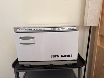 Hot towel warmer