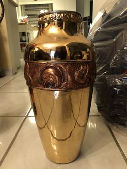 Metal flower vase made in Spain