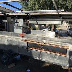 Food Trailer 