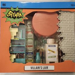 MCFARLANE DC. BATMAN CLASSIC TV SERIES.  THE VILLAIN'S LAIR PLAY SET.  