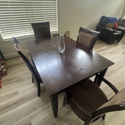 Table and 4 Chairs 