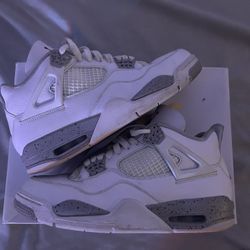 Air Jordan 4 Retro White Oreo