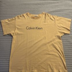 90s Vintage Calvin Klein T Shirt