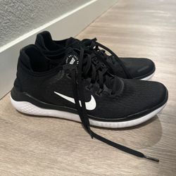 Men’s Black Nike Free Run Shoes