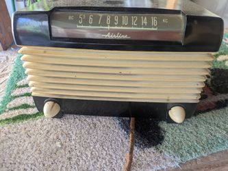 montgomery ward Airline Vacuum  tube radio