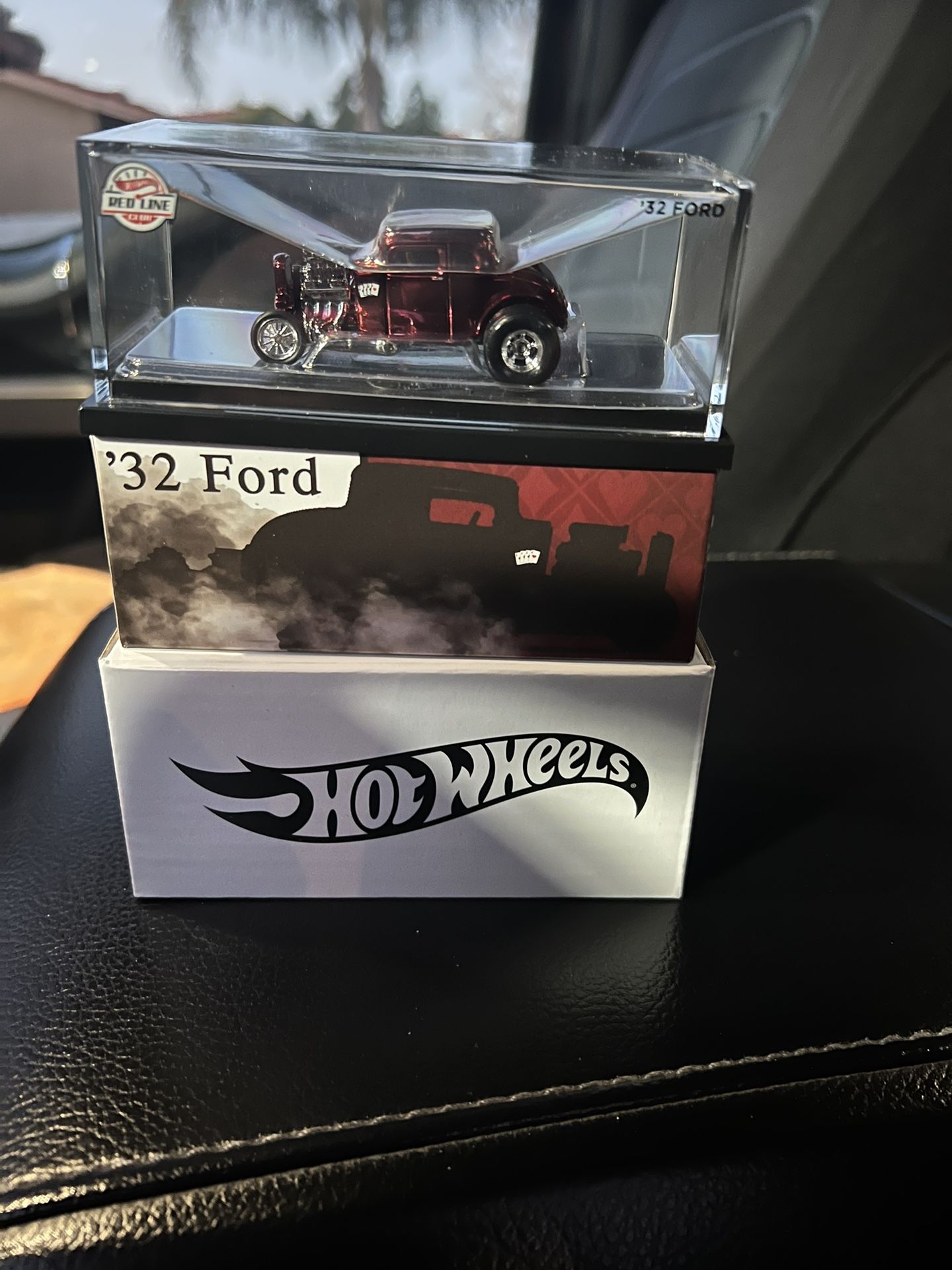 Hot Wheels RLC Ford Del 32