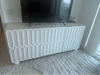 TOV TV Stand Buffet