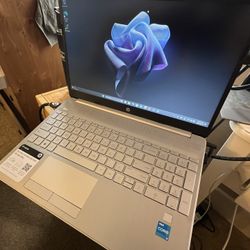 Almost New HP Laptop 15”