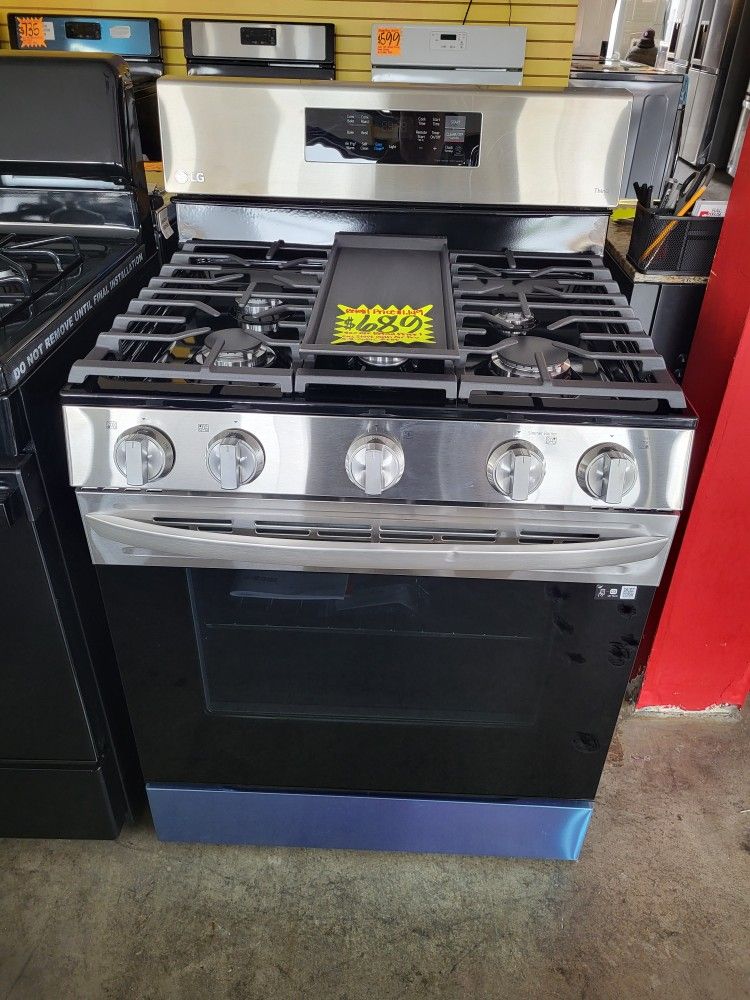 New LG ThinQ 5 Burner Gas Stove With Air Fry 30\