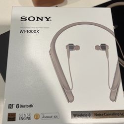 Brand New Wireless Sony Noise Cancelling Headphones  Thumbnail