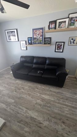 Black Couch with pull out bed