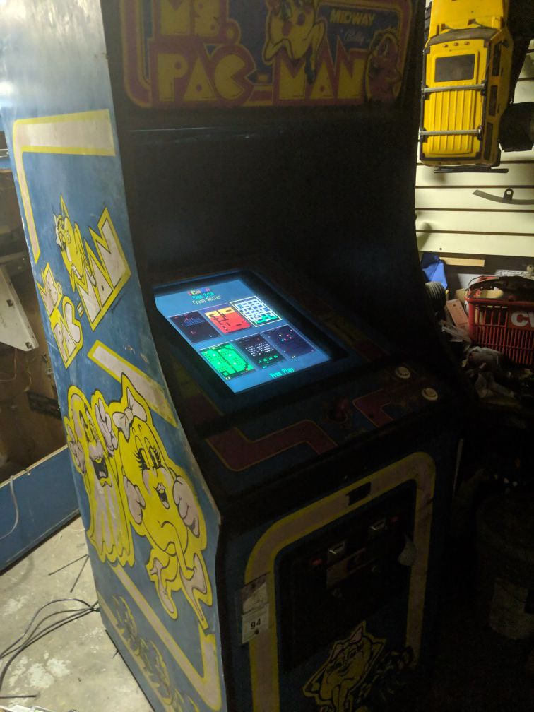 MS PAC Man Arcade Machine plays 60 games