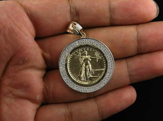 Diamond Gold Pendant 