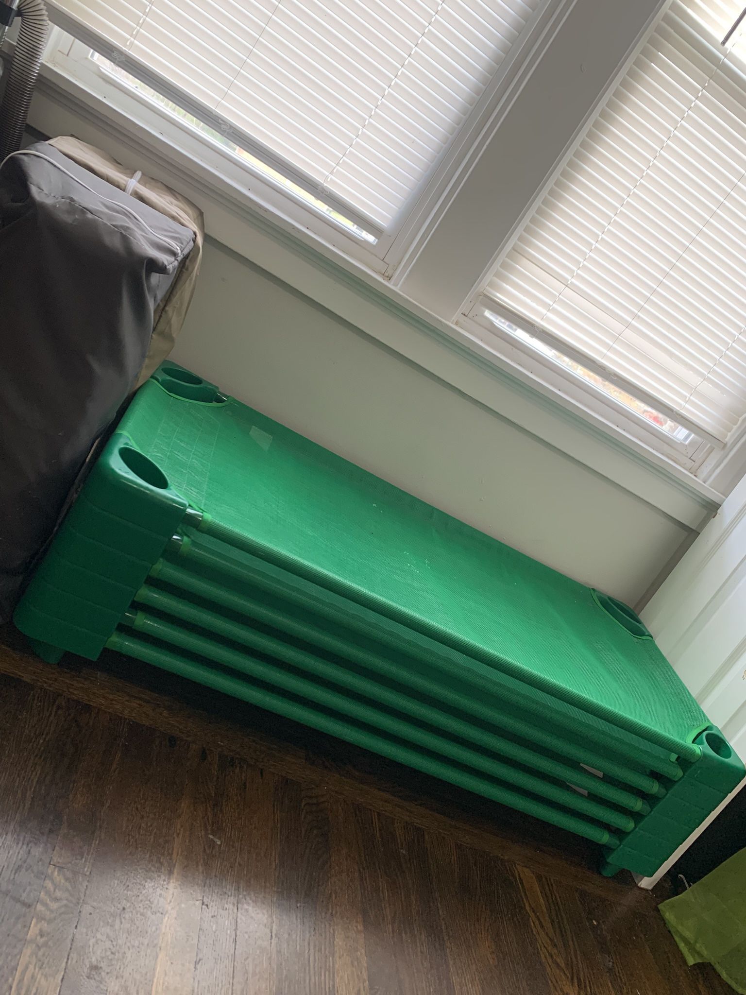 ECR4Kids Stackable Kiddie Cots (6-Pack) – Gently Used