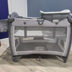 Graco Pack n Play Playpen With Accessories