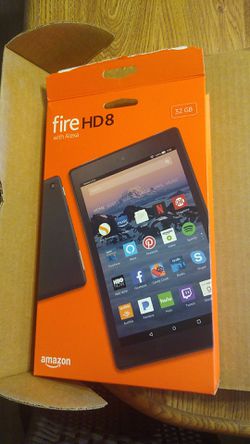 Fire he 8 with cover 32 GB new in box
