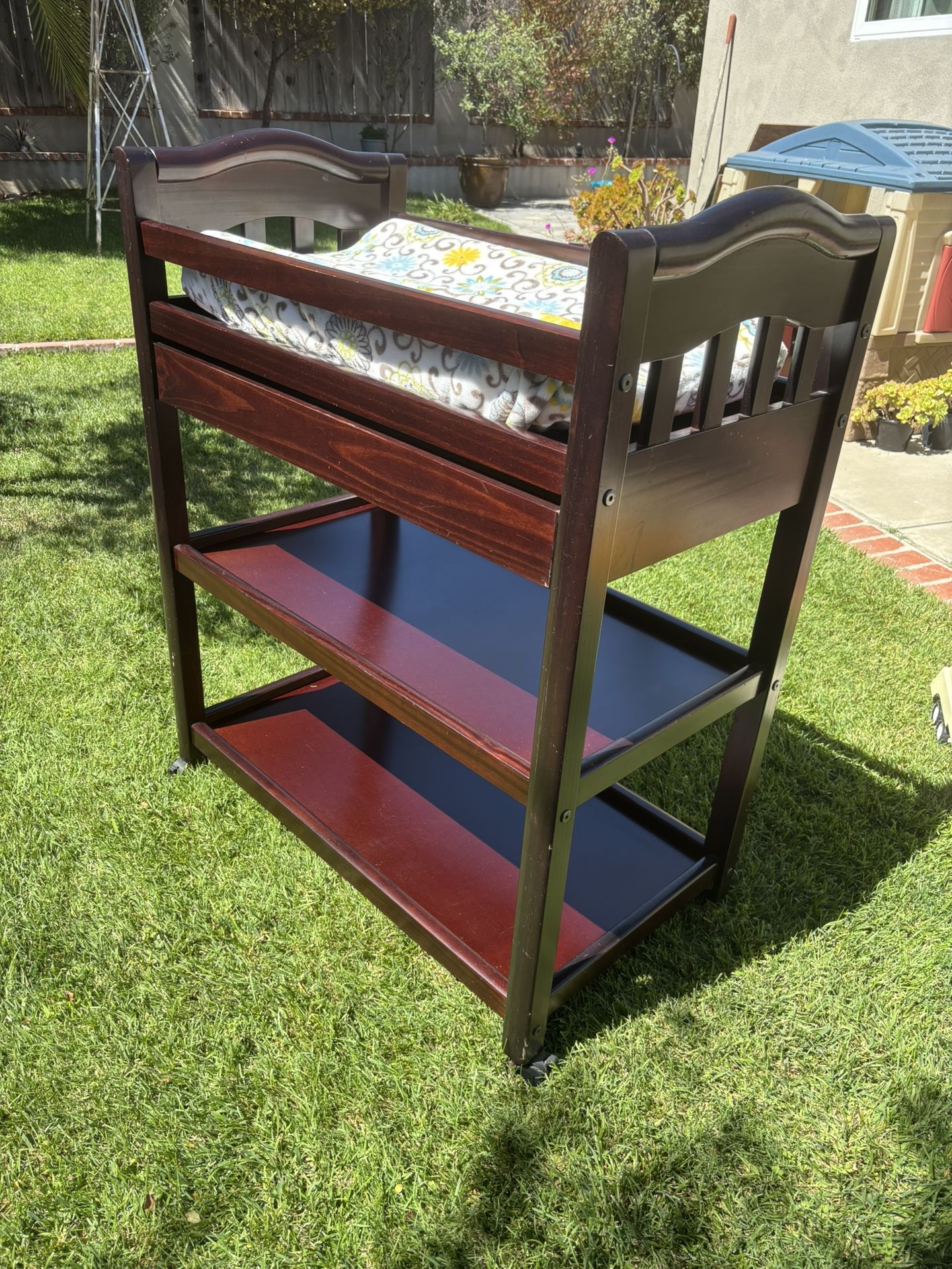 Changing table - Free
