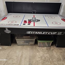 Air Hockey Table. 6'×3.8"