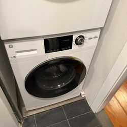 GE stackable washer dryer set