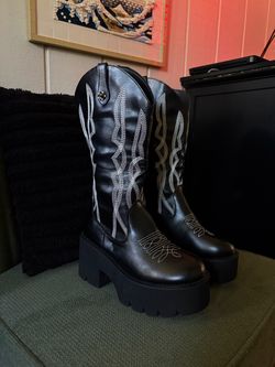 Goth cowgirl boots