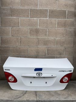 2003-2008 Toyota Corolla Trunk Lid
