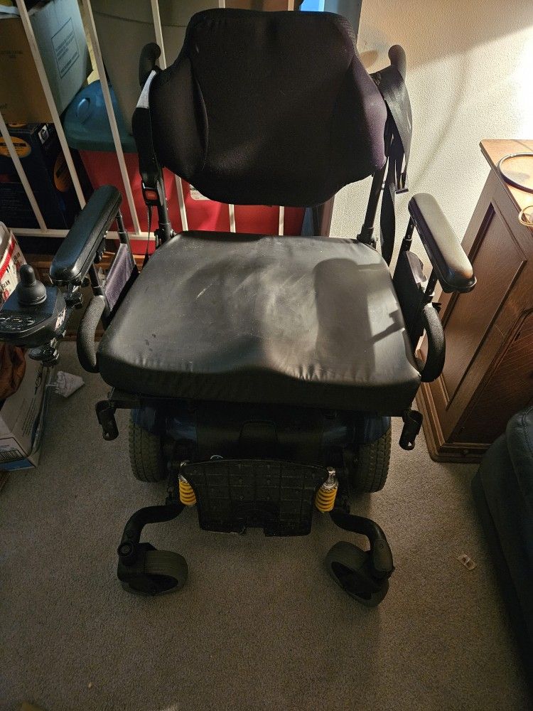 Power wheelchair-Jazzy 614HD EVO