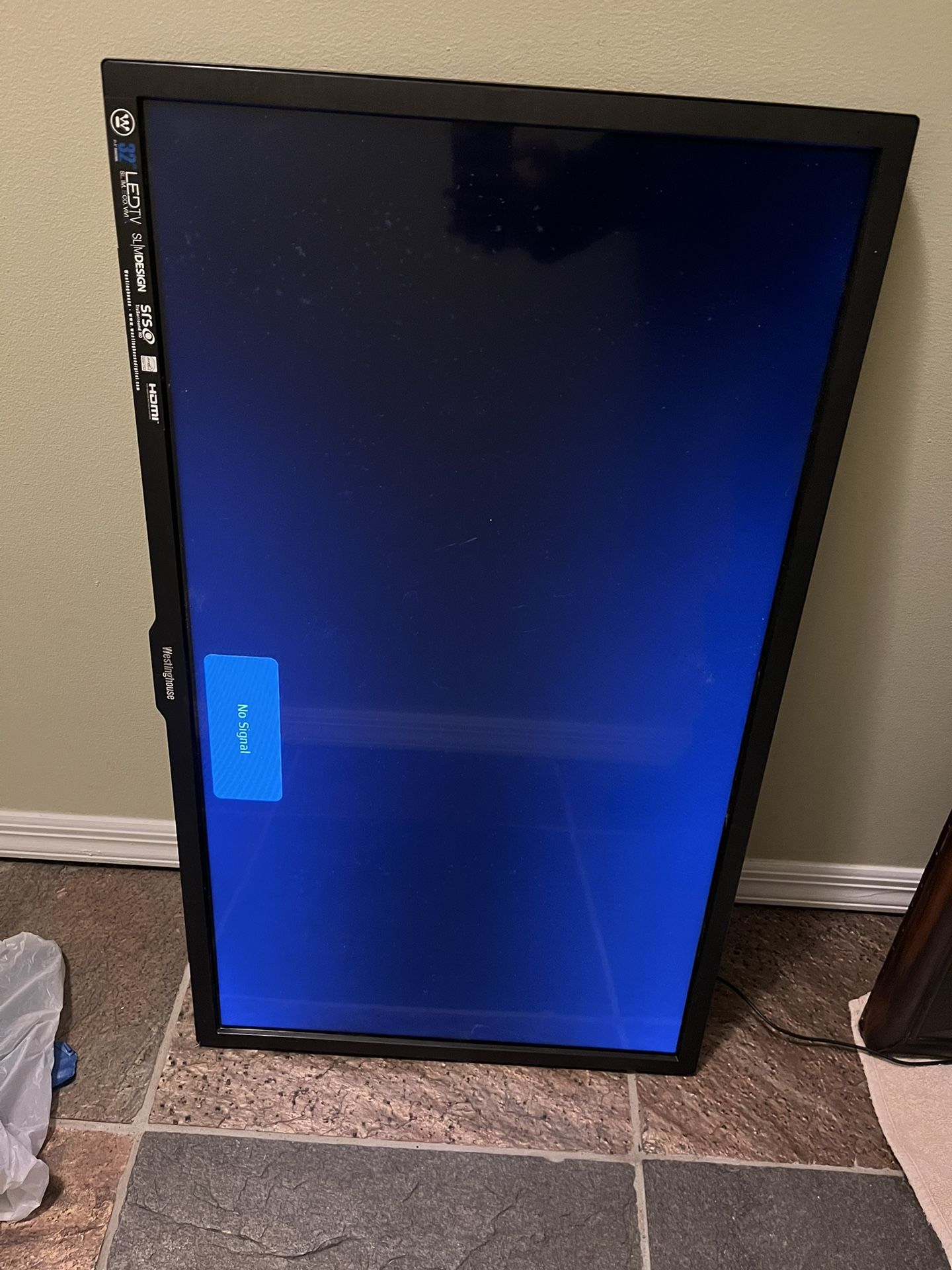 32” Westinghouse Tv