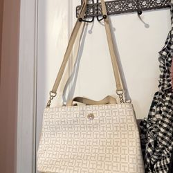Tommy Hilfiger Purse