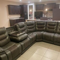Sectional Couch With Power Recliners