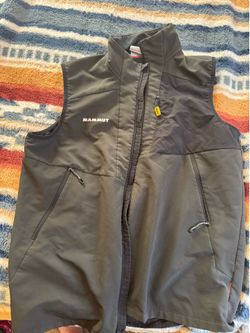 Mammut Vest Size Large