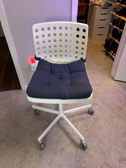 White Desk Chair w/ Cushion & Rubber Wheels