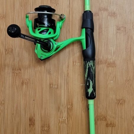 baitcast rod sale United Composites Swimbait Finatic Rods 7'6"8'6" 1 gear ratio for quick lure retrieval or working slower baits SheFish Fashion Elite Baitcast Combo