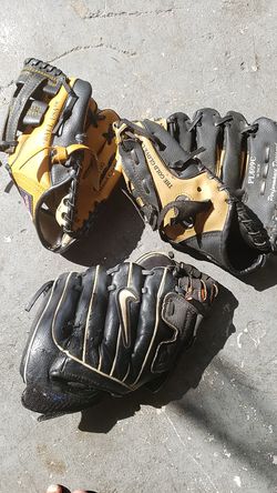 4-7,8 year old baseball glove