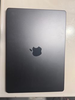 MacBook m4 pro