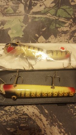 VINTAGE MUSKIE LURES