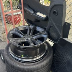Dodge Charger Wheels & Tires
