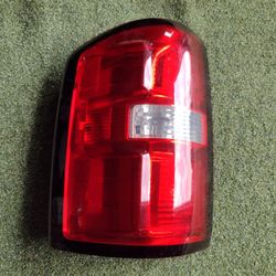 16'-19' GMC Sierra Tail-light (Driver Side/LH)