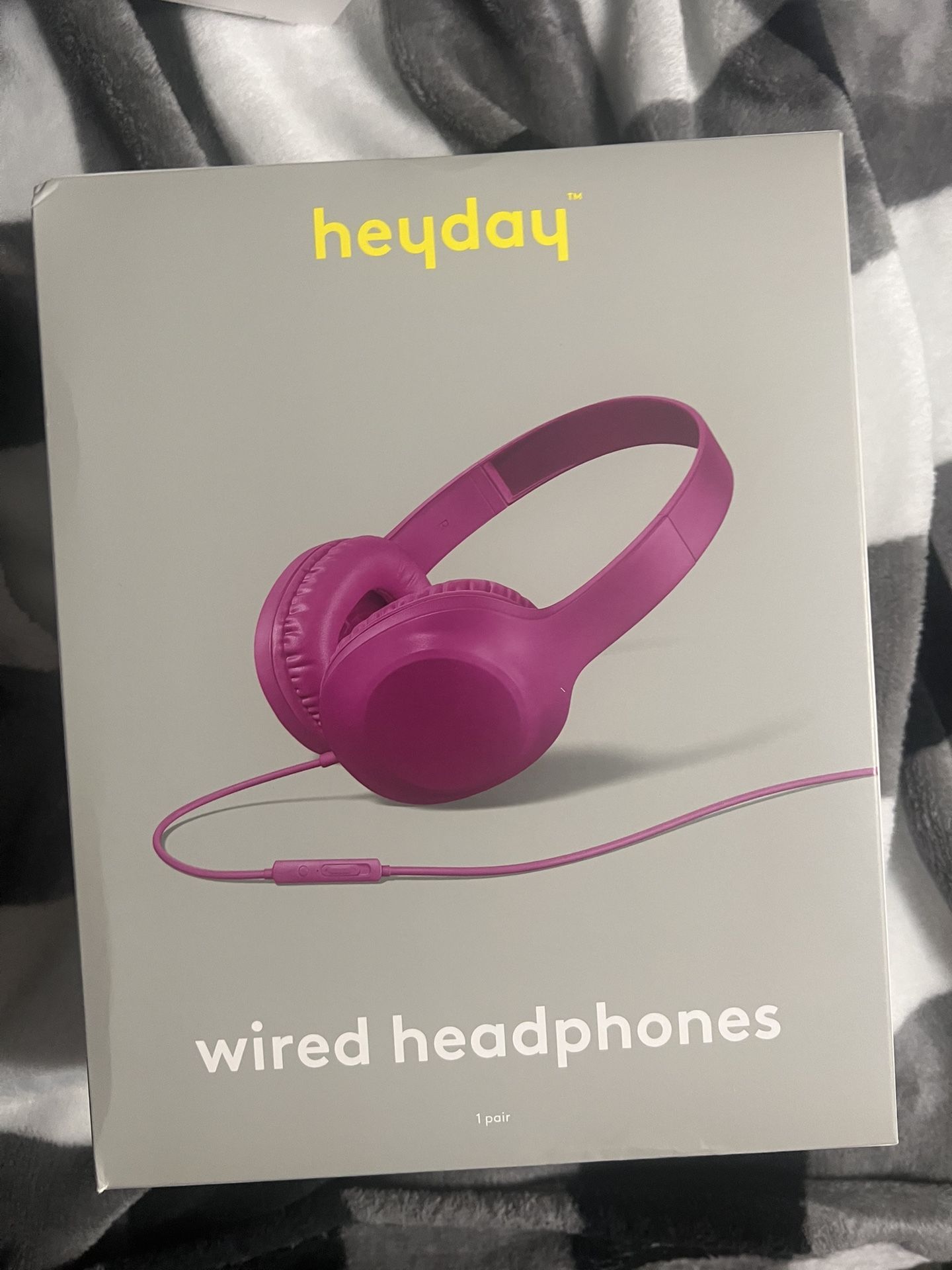 Pink Headphone