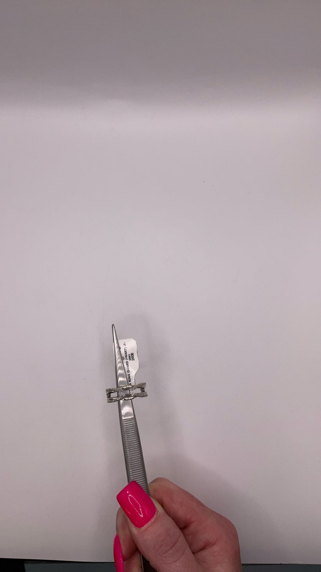 10kwg Ring Guard(hearts)